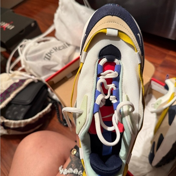 Nike Air Max Furyosa Women’s Sneaker - Picture 2 of 6